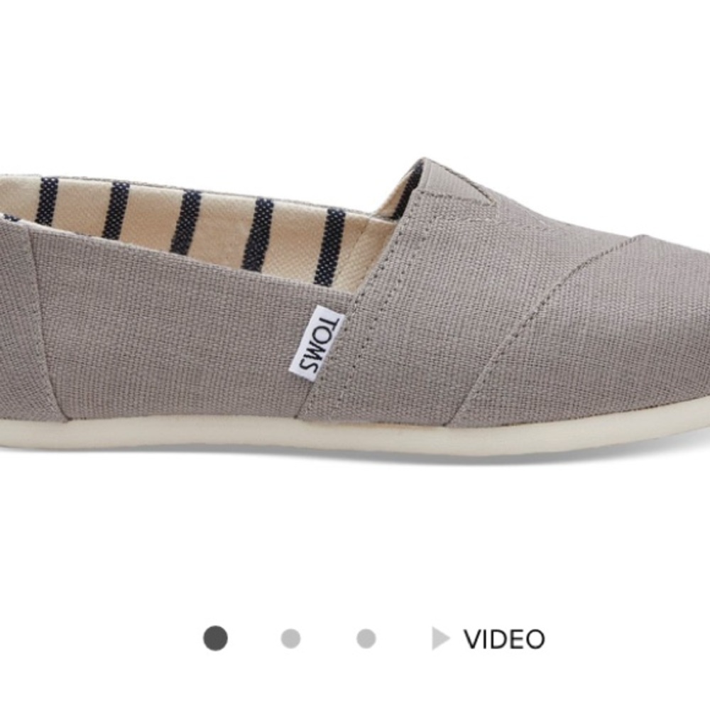 Toms. Women’s classic Venice collection.